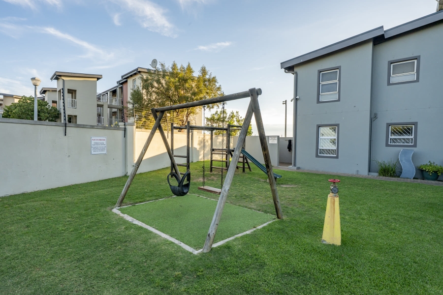 2 Bedroom Property for Sale in Buh Rein Estate Western Cape